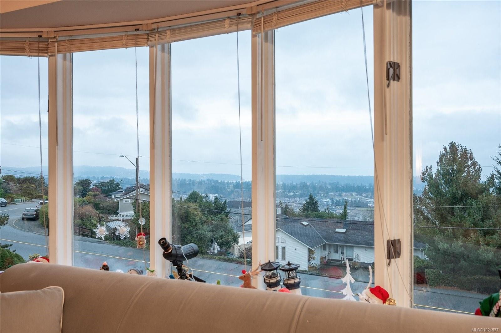 1085 College Dr, Nanaimo, BC