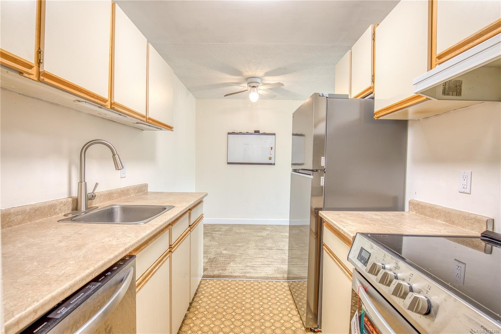 308-2815 Departure Bay Rd, Nanaimo, BC