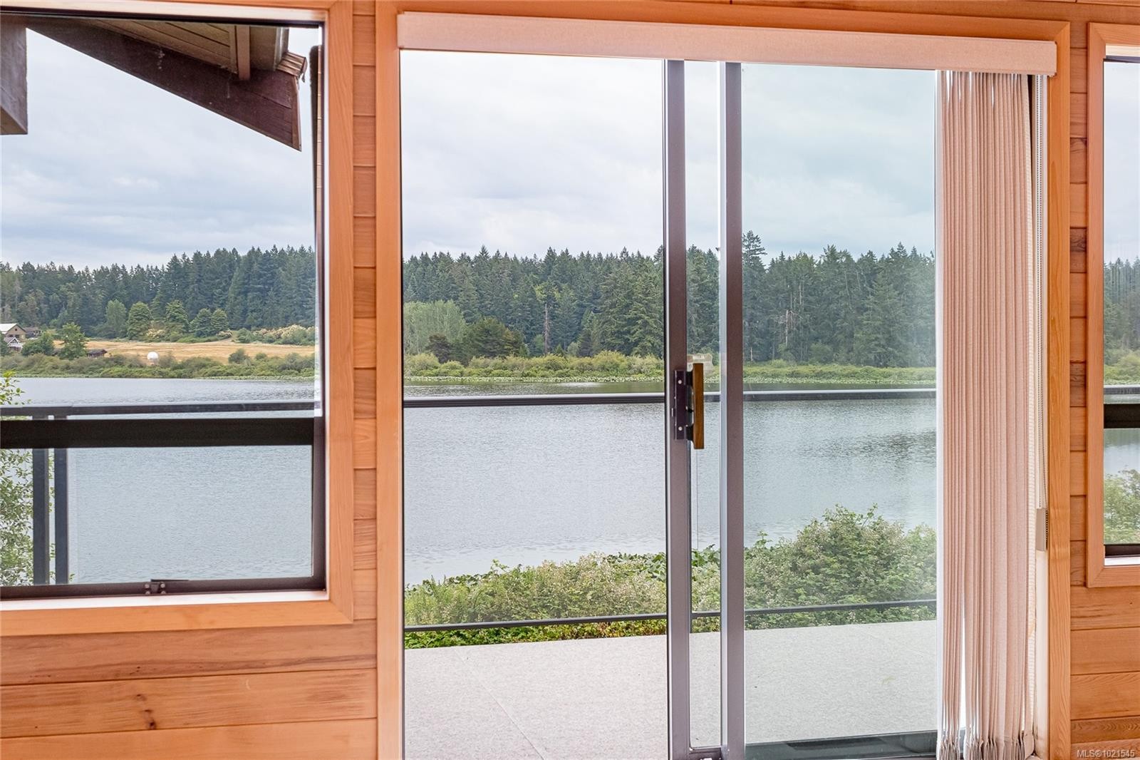 13289 Prospect Dr, Ladysmith, BC