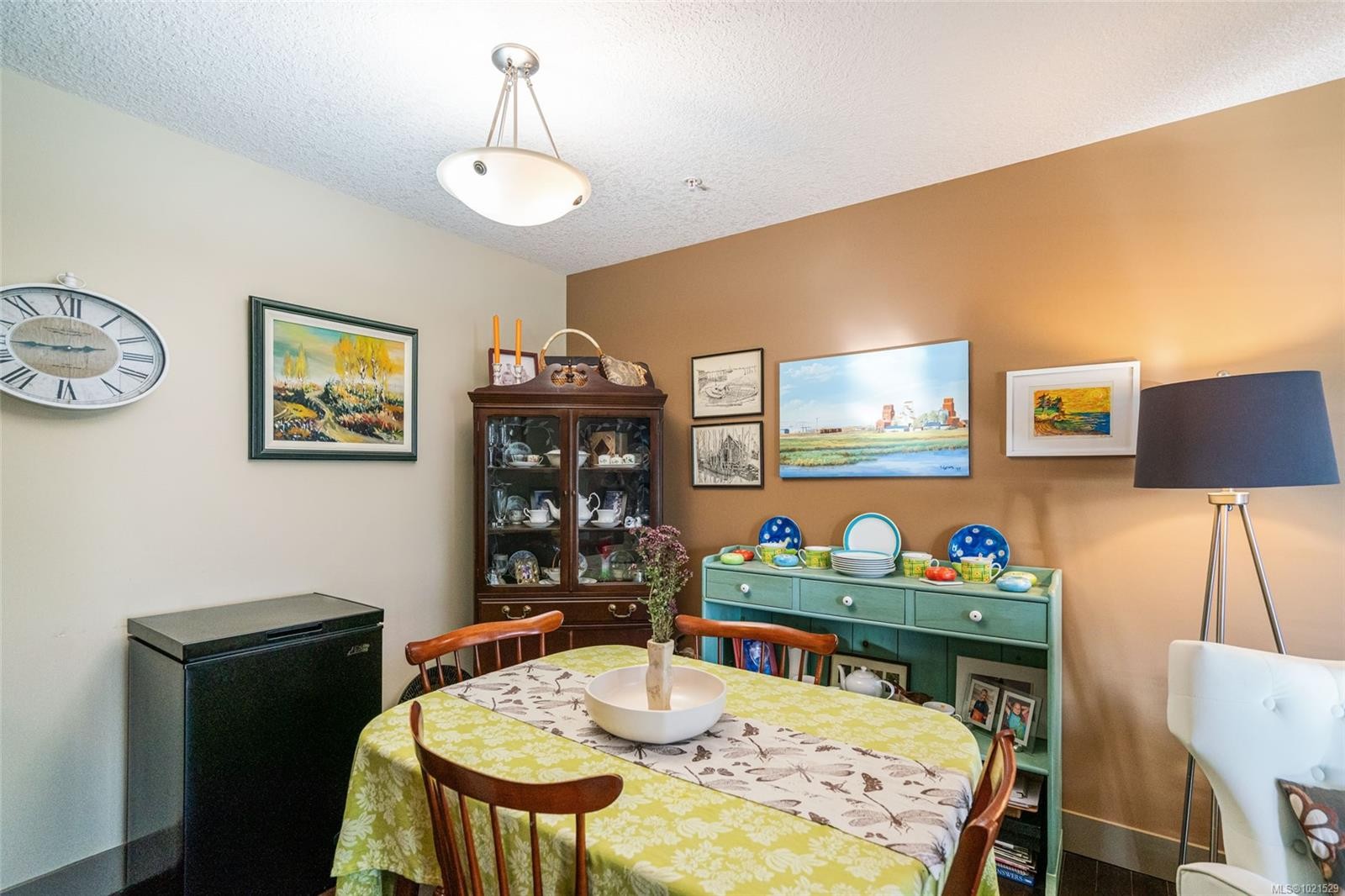 208-257 Moilliet St South, Parksville, BC - Indoor Photo Showing Dining Room