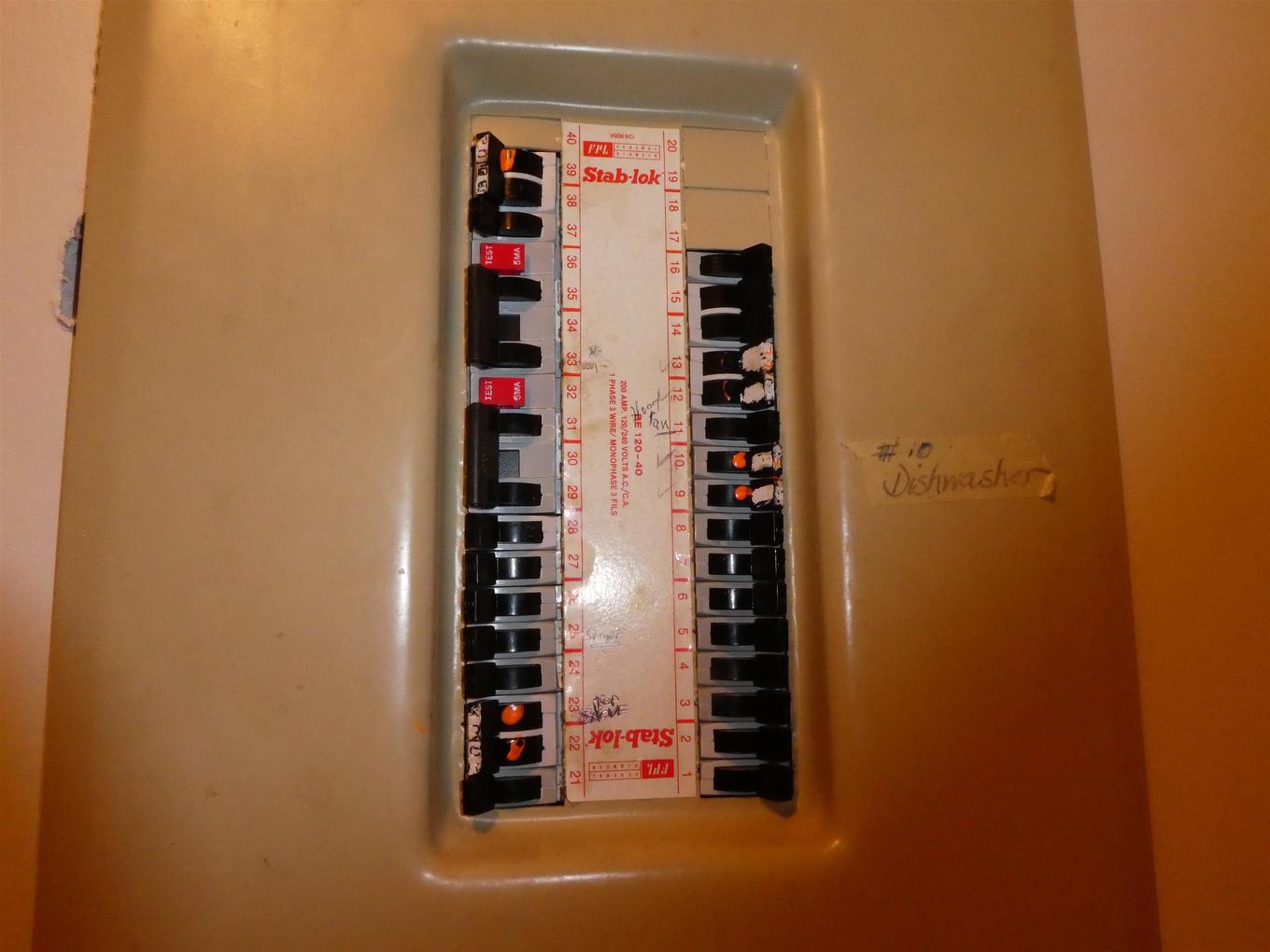 305 Clarke Avenue Se, Geraldton, ON - Indoor Photo Showing Other Room