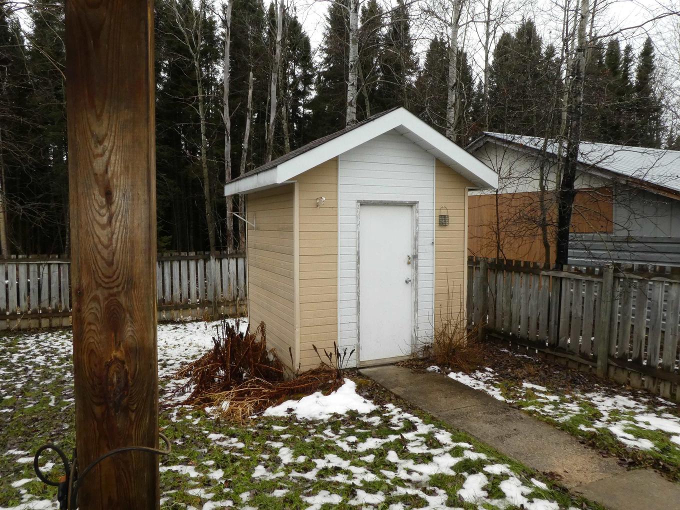 305 Clarke Avenue Se, Geraldton, ON - Outdoor