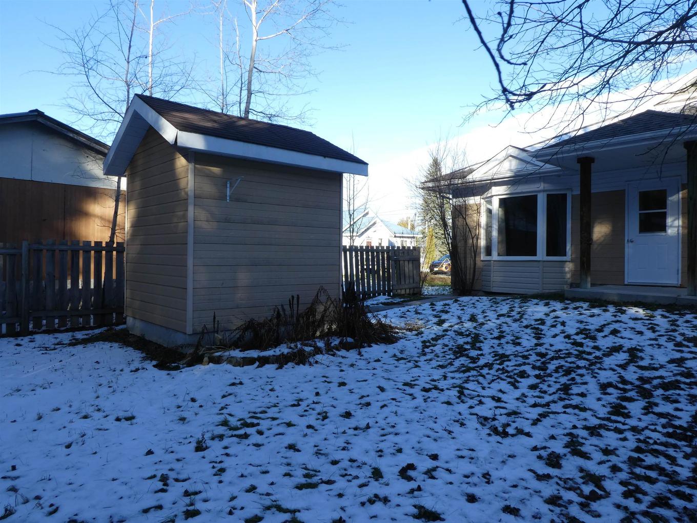 305 Clarke Avenue Se, Geraldton, ON - Outdoor