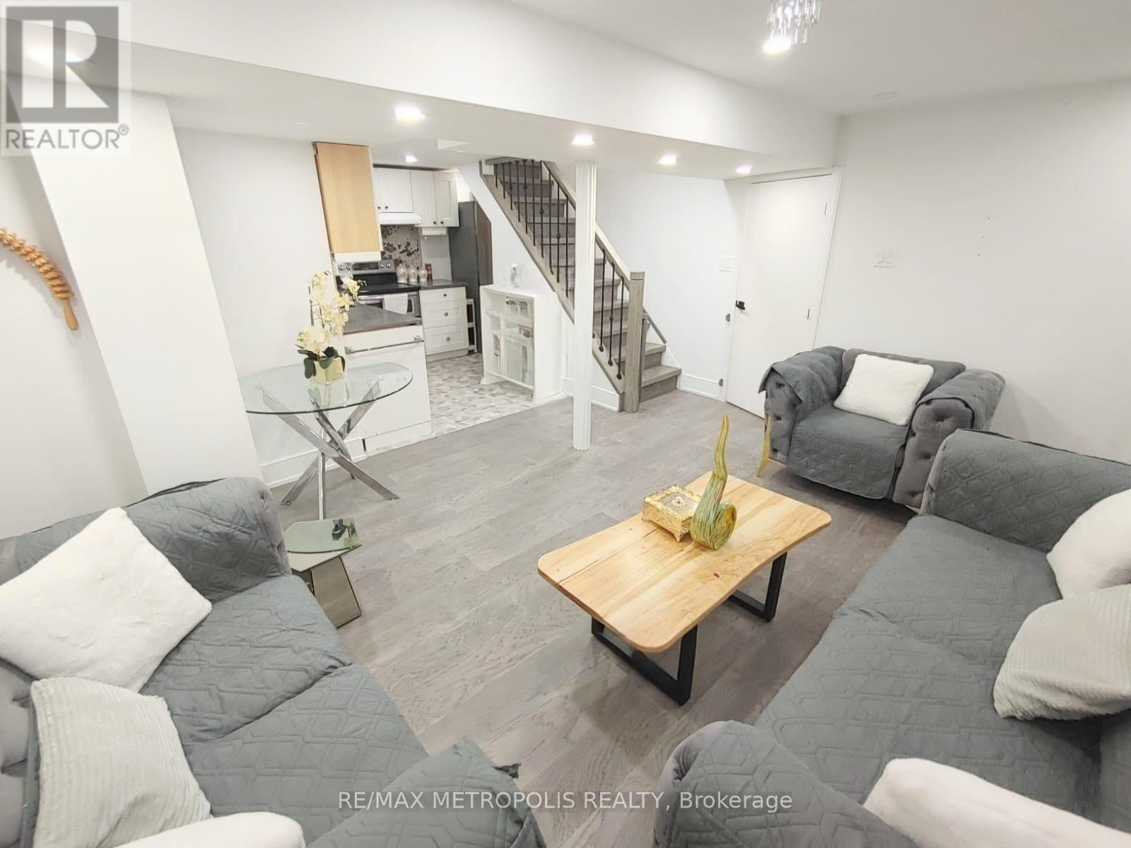 Bsmt - 61 Mandrake Street, Ajax, ON - Indoor Photo Showing Living Room