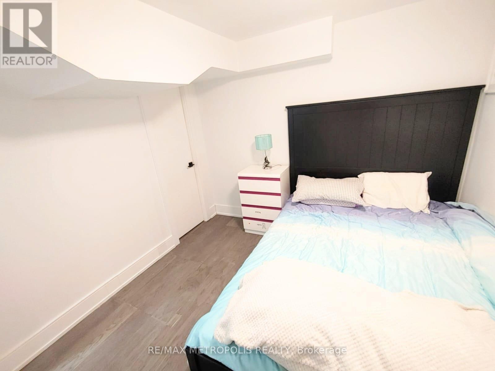 Bsmt - 61 Mandrake Street, Ajax, ON - Indoor Photo Showing Bedroom