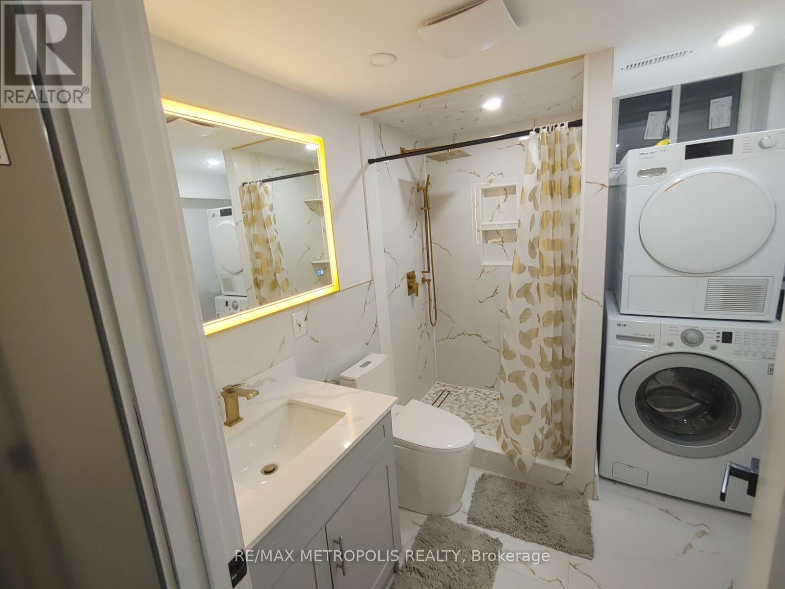 Bsmt - 61 Mandrake Street, Ajax, ON - Indoor Photo Showing Laundry Room