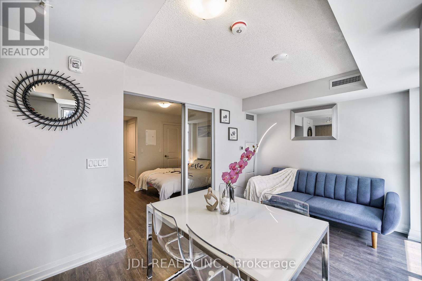 334 - 20 Meadowglen Place, Toronto, ON - Indoor