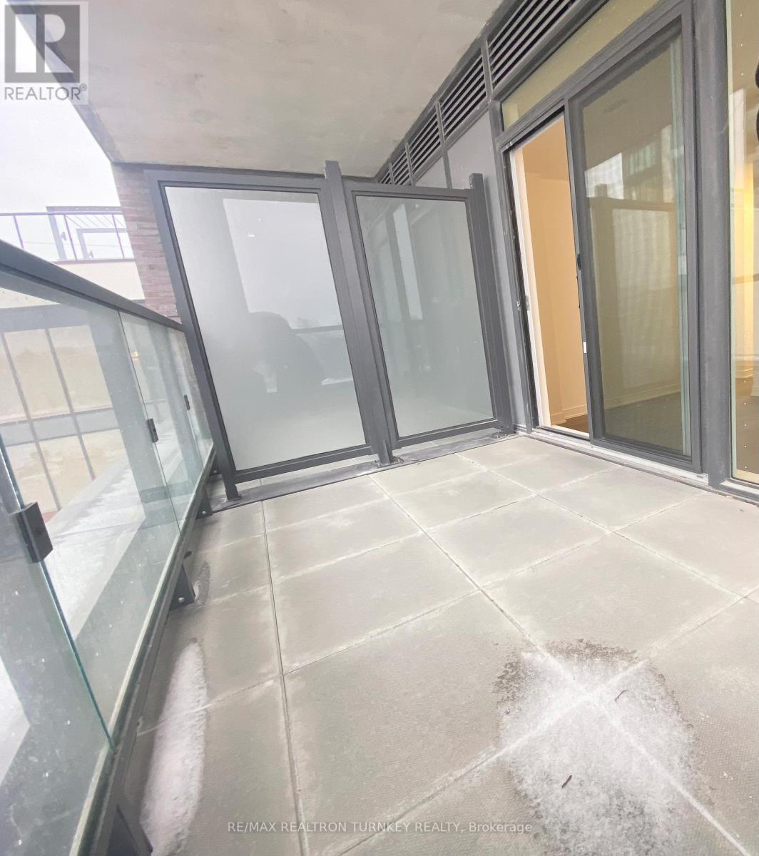 305 - 705 Davis Drive, Newmarket, ON - Outdoor With Exterior