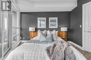1908 - 2240 Lake Shore Boulevard W, Toronto, ON - Indoor Photo Showing Bedroom