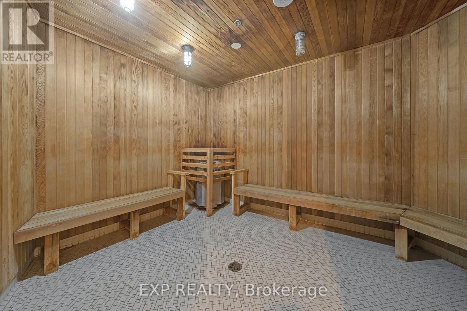 1908 - 2240 Lake Shore Boulevard W, Toronto, ON - Indoor Photo Showing Other Room