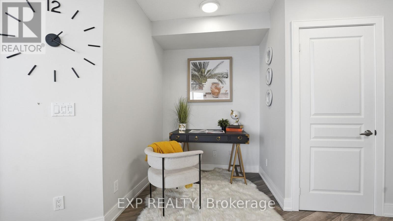 1908 - 2240 Lake Shore Boulevard W, Toronto, ON - Indoor Photo Showing Other Room