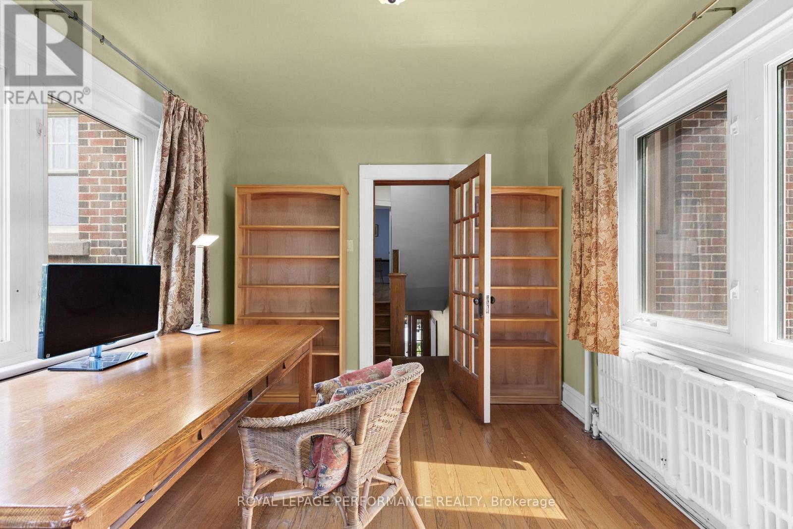 345 Third Avenue, Ottawa, ON - Indoor Photo Showing Office