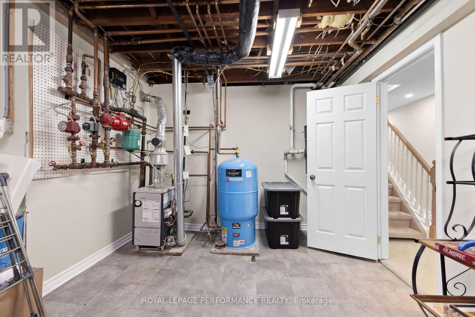 345 Third Avenue, Ottawa, ON - Indoor Photo Showing Basement