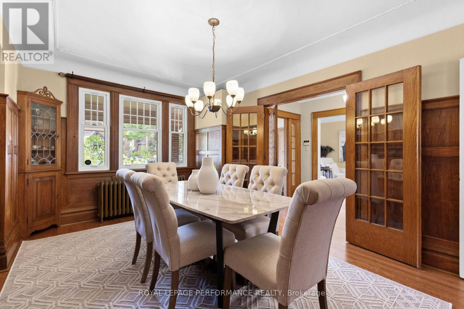 345 Third Avenue, Ottawa, ON - Indoor Photo Showing Dining Room