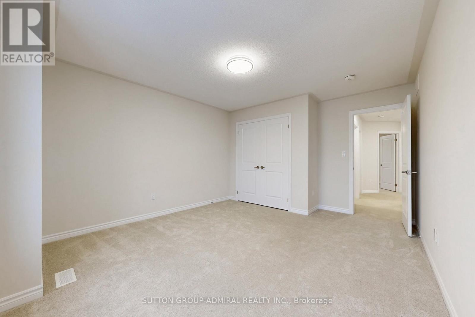 36 Hillcroft Way, Kawartha Lakes, ON - Indoor Photo Showing Other Room