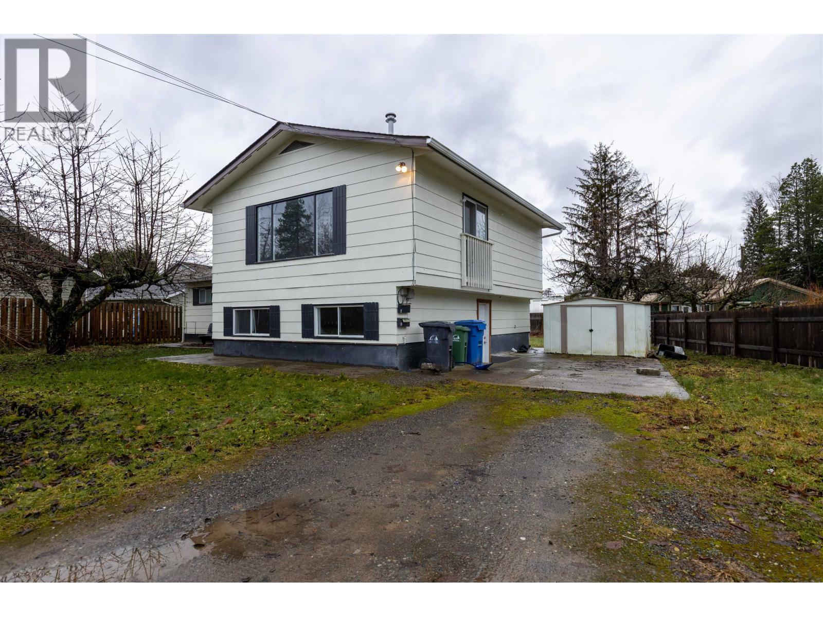 4821 Park Avenue, Terrace, BC - Outdoor
