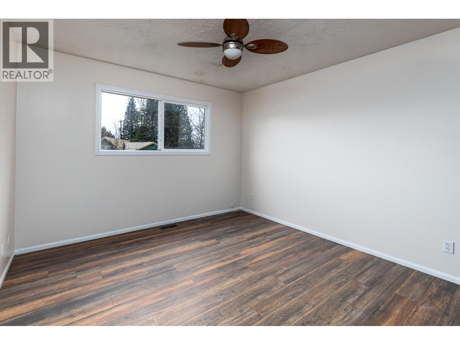4821 Park Avenue, Terrace, BC - Indoor Photo Showing Other Room