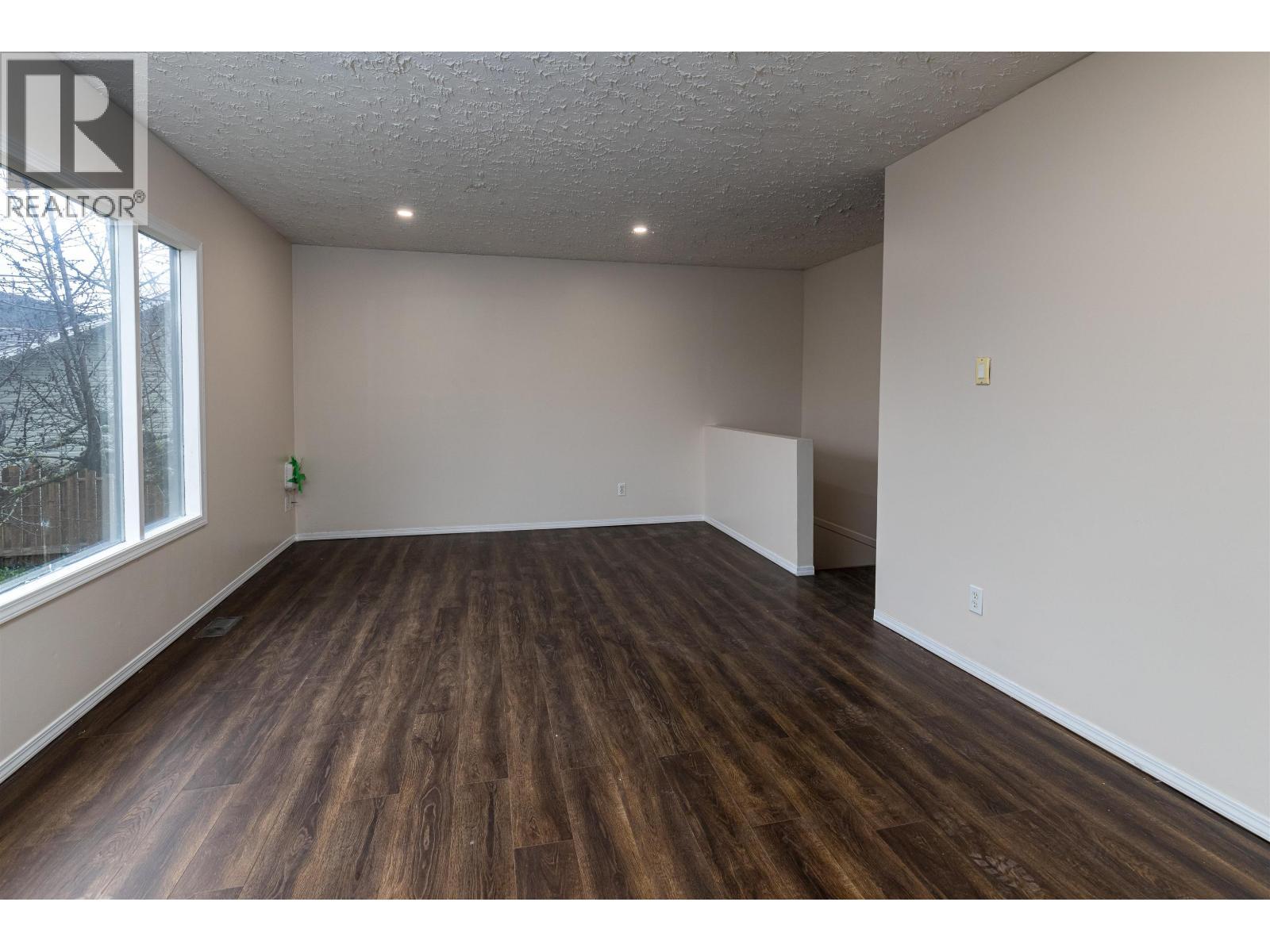 4821 Park Avenue, Terrace, BC - Indoor Photo Showing Other Room