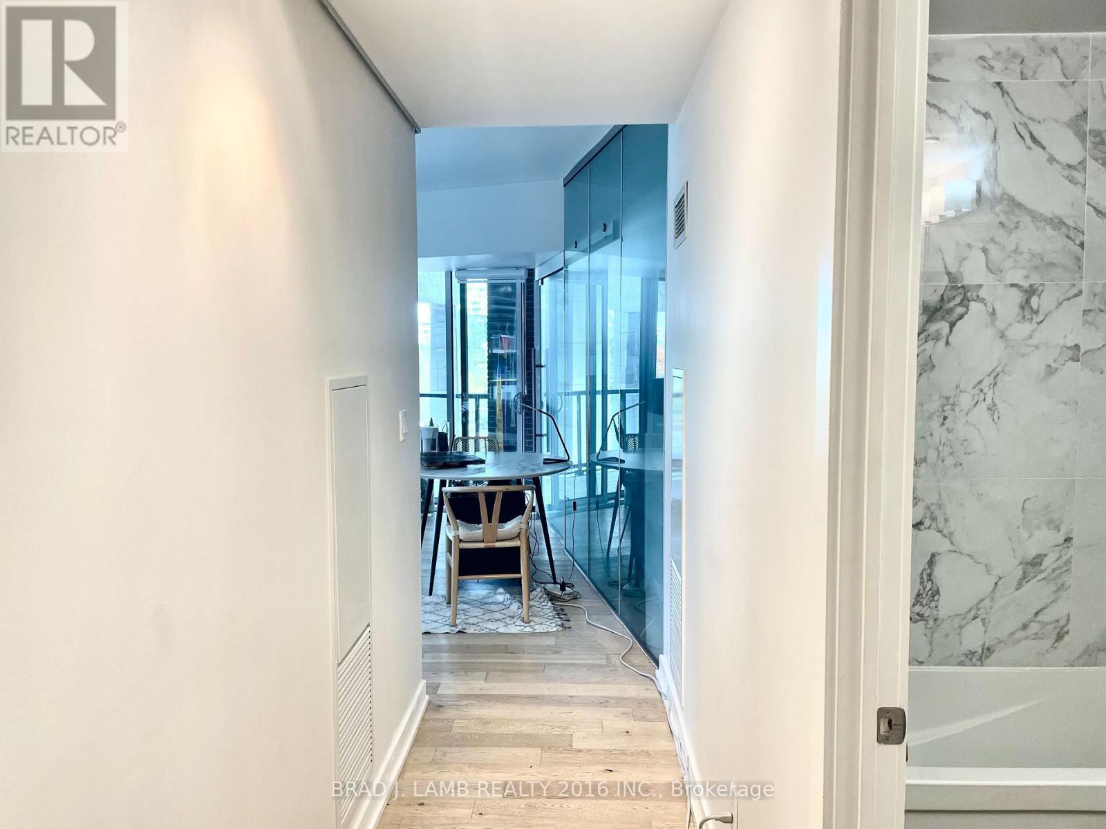 327 - 20 Bruyeres Mews, Toronto, ON - Indoor Photo Showing Other Room