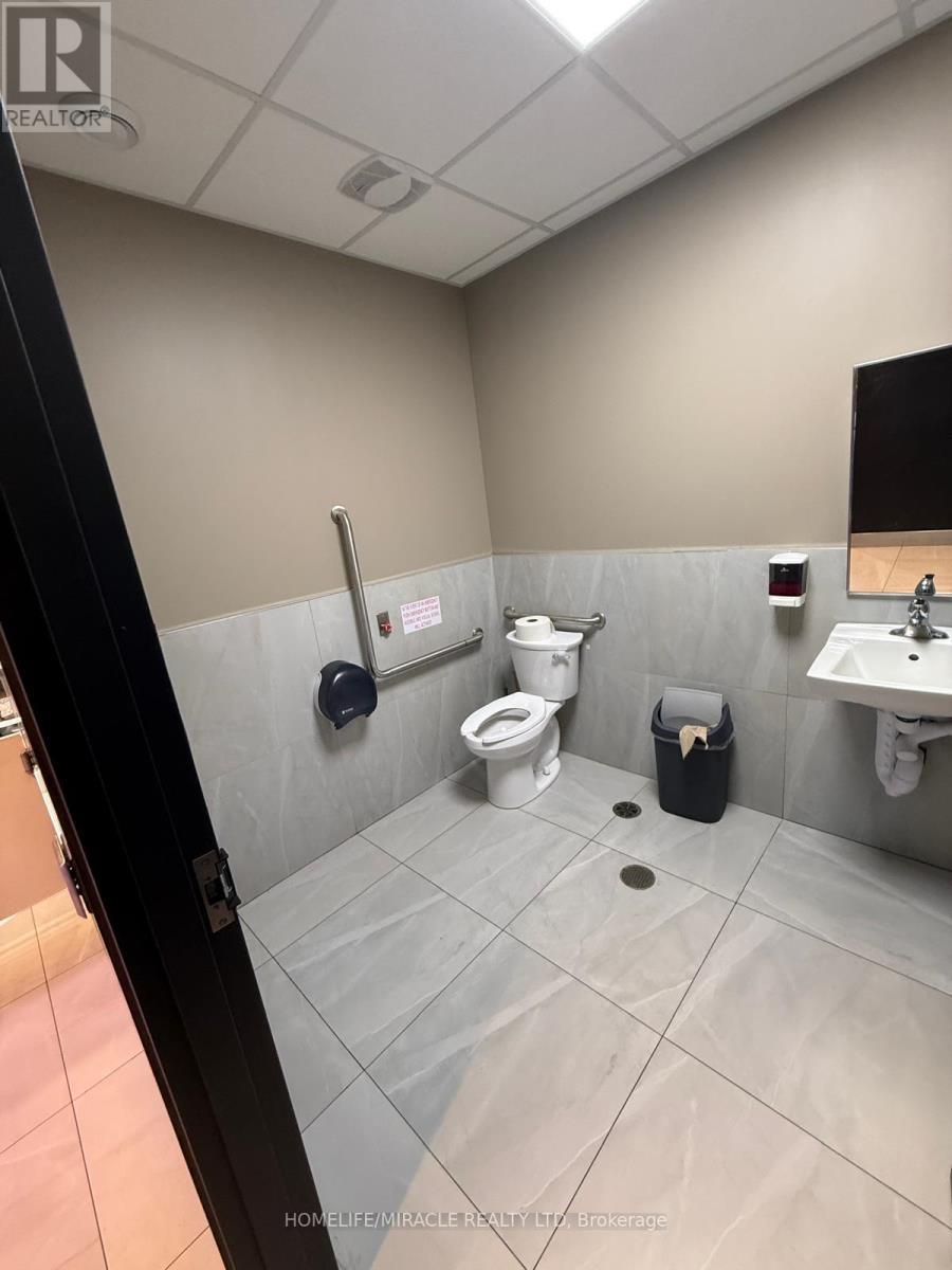 303 - 325 Maxbecker Drive, Waterloo, ON