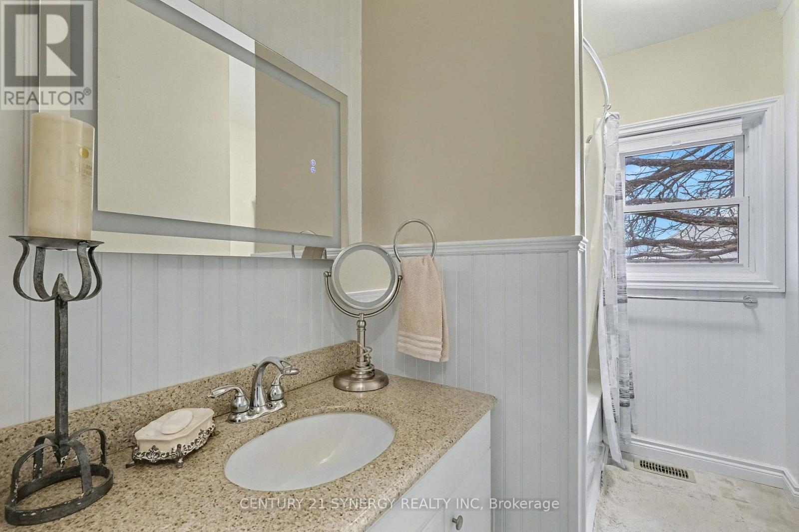 82 Abel Street, Smiths Falls, ON - Indoor Photo Showing Bathroom