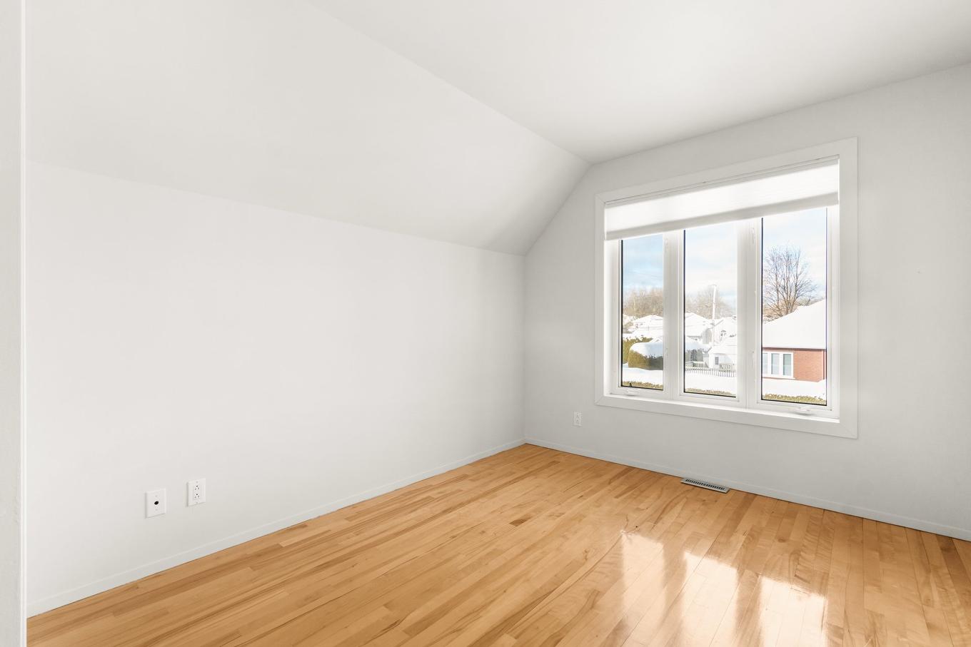 Bedroom - 7645 Place Monseigneur-C.-E.-Bourgeois, Trois-Rivières, QC - Indoor Photo Showing Other Room