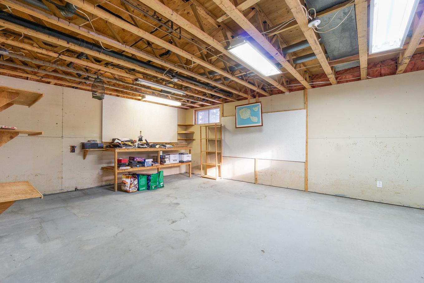 Basement - 7645 Place Monseigneur-C.-E.-Bourgeois, Trois-Rivières, QC - Indoor Photo Showing Basement