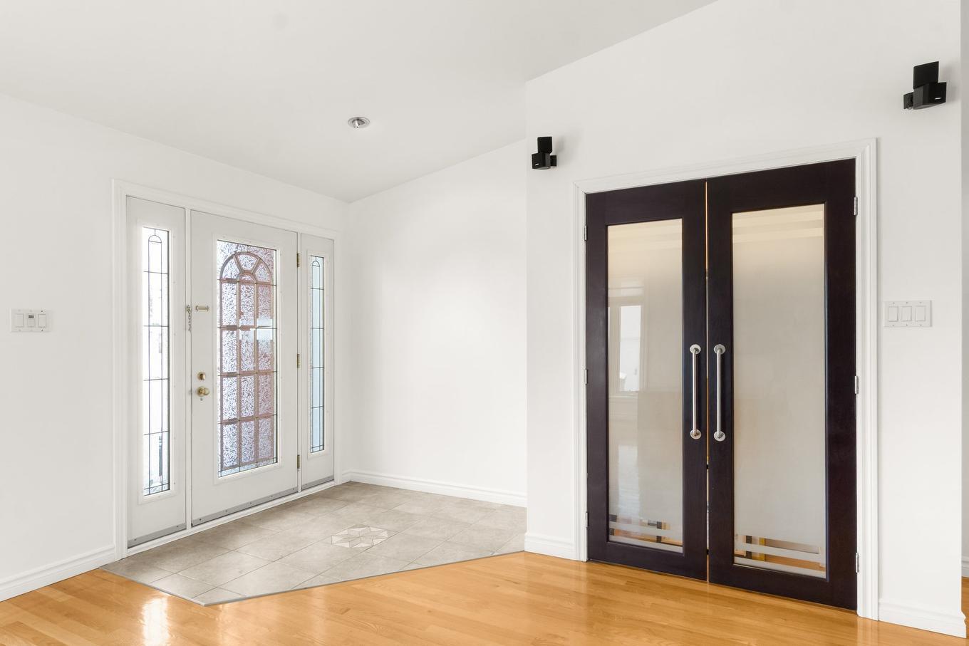 Hall - 7645 Place Monseigneur-C.-E.-Bourgeois, Trois-Rivières, QC - Indoor Photo Showing Other Room