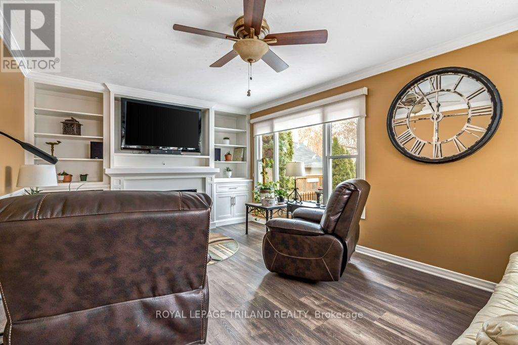 20 Dieppe Drive, St. Thomas, ON - Indoor Photo Showing Other Room