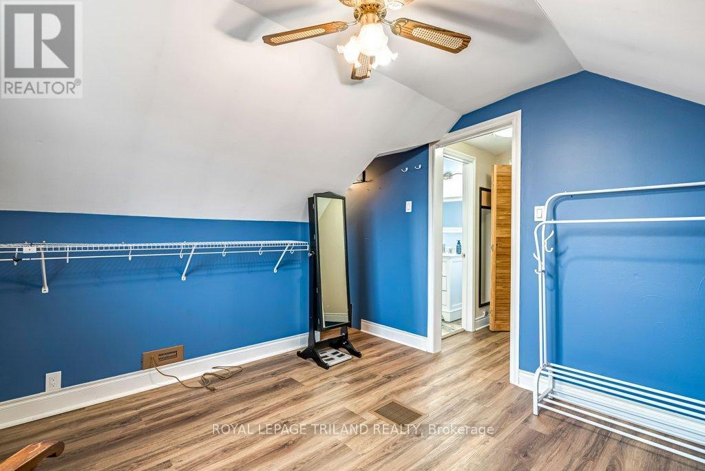 20 Dieppe Drive, St. Thomas, ON - Indoor Photo Showing Other Room