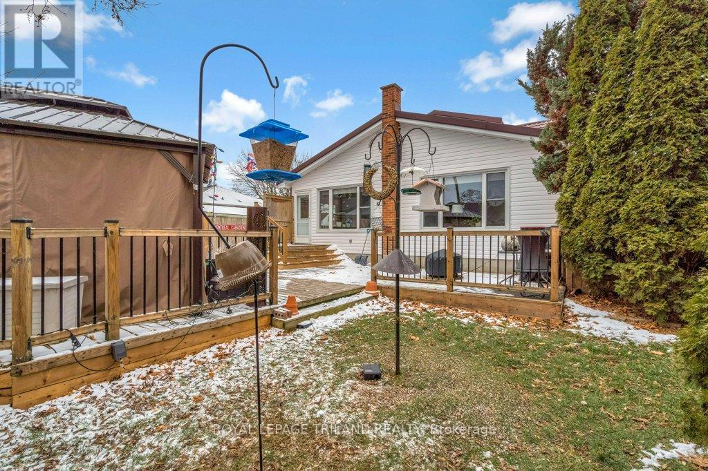 20 Dieppe Drive, St. Thomas, ON - Outdoor With Deck Patio Veranda