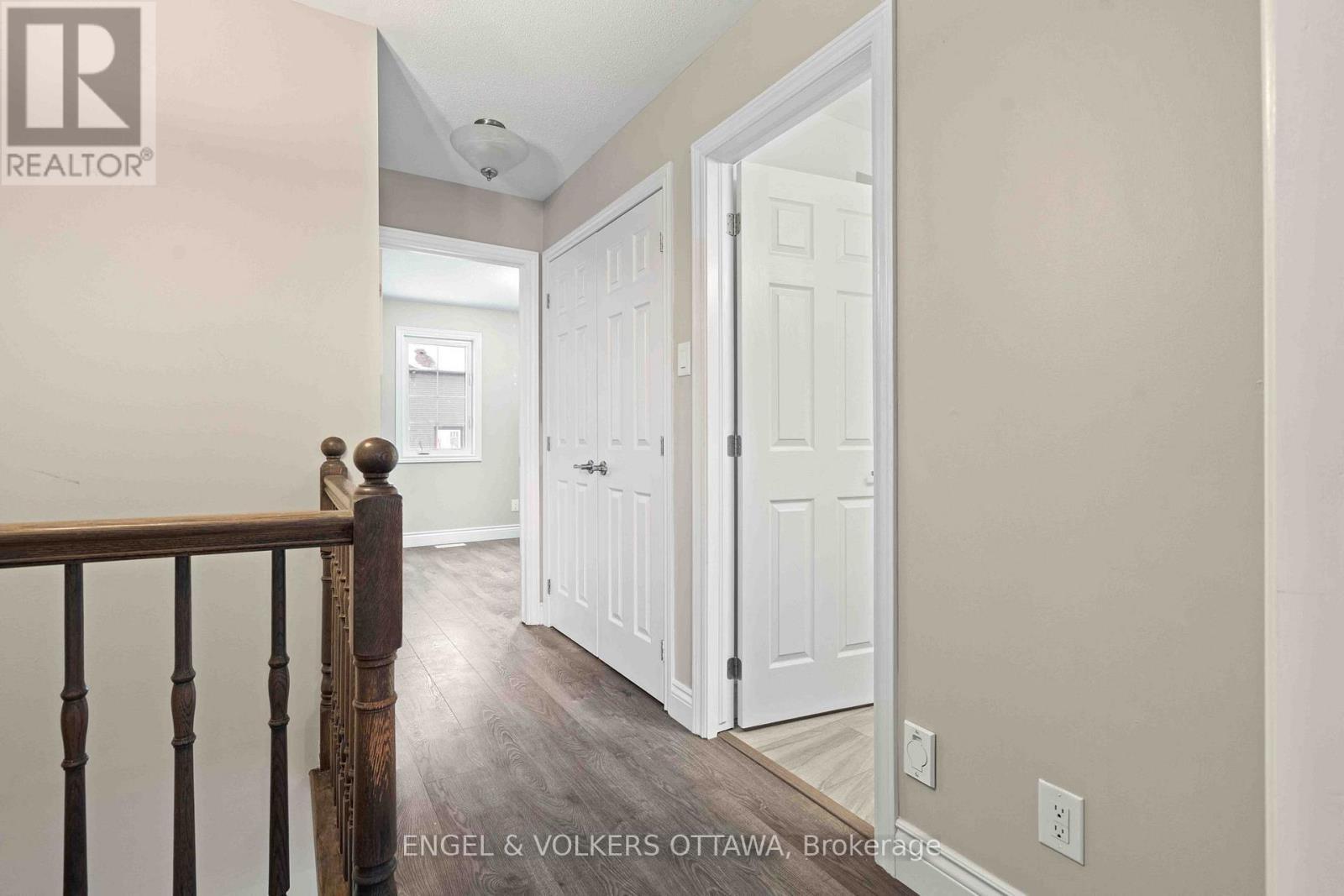 536 Broadleaf Street, Ottawa, ON - Indoor Photo Showing Other Room