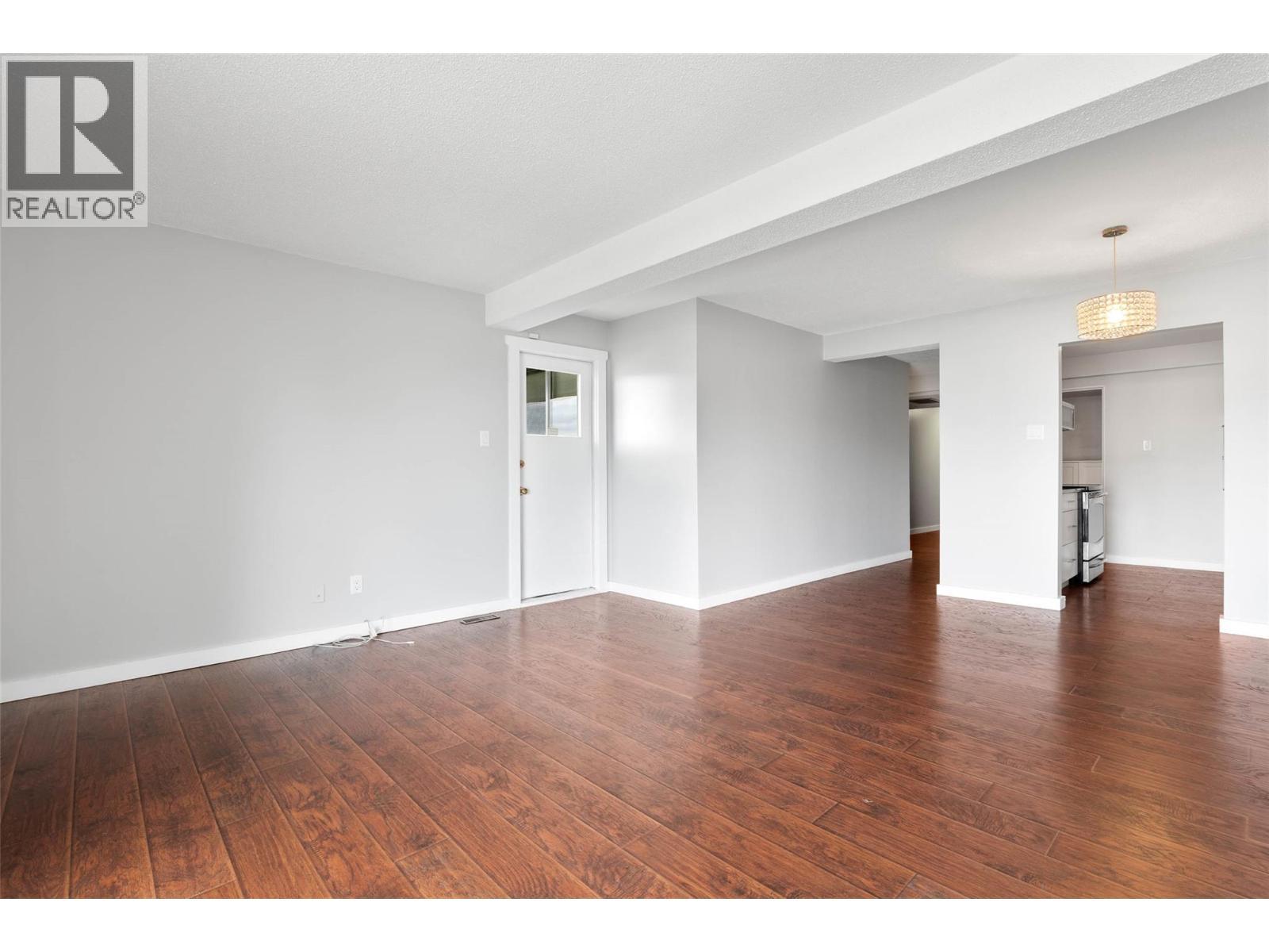 137 Mcgill Road Unit# 91, Kamloops, BC - Indoor Photo Showing Other Room