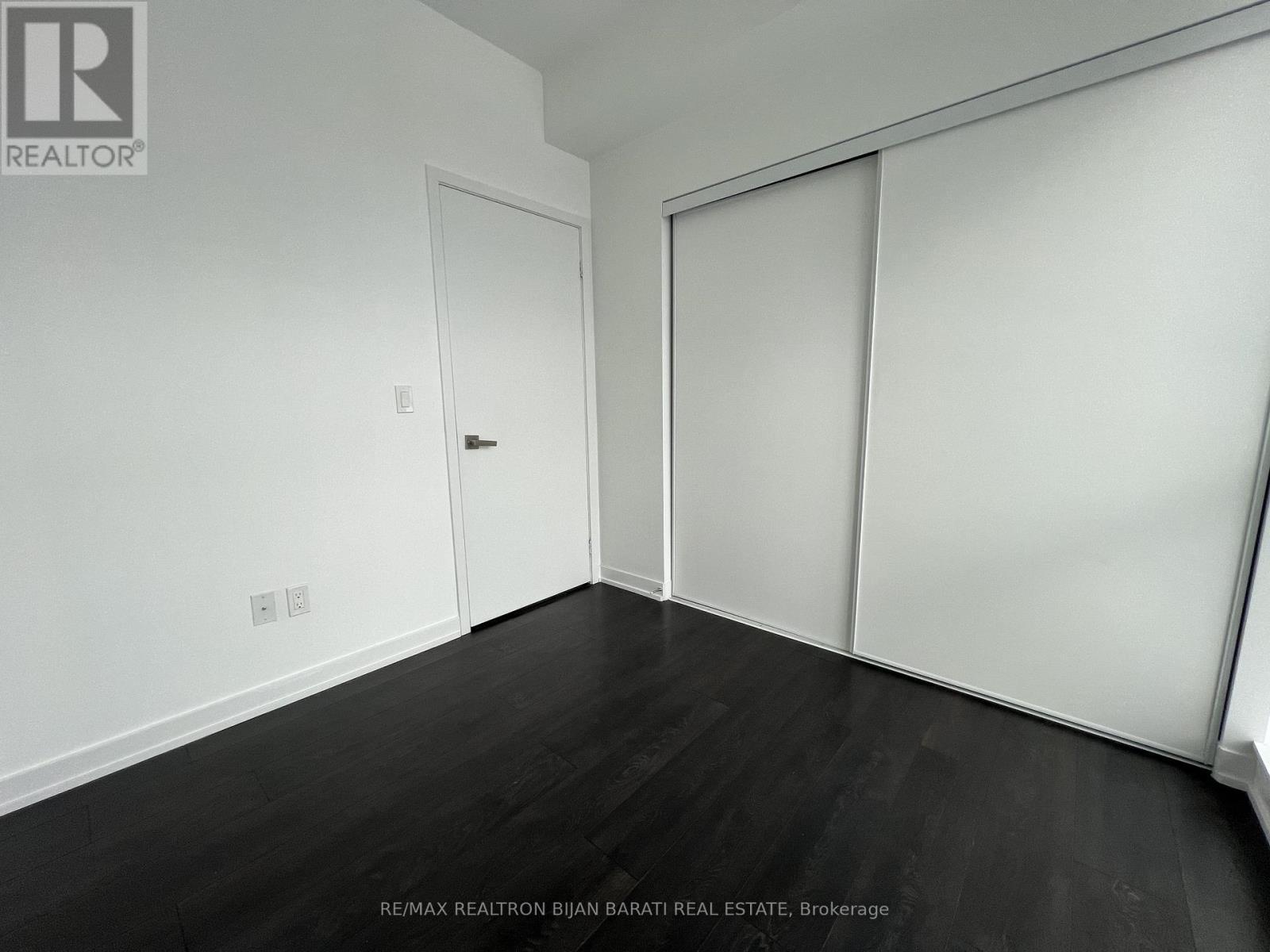 1021 - 31 Tippett Road, Toronto, ON - Indoor Photo Showing Other Room