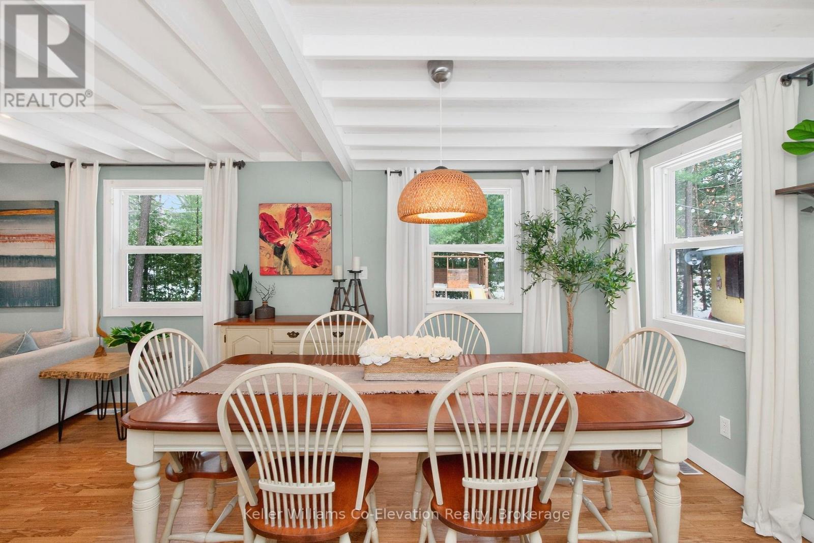 1326 Tiny Beaches Road N, Tiny (Lafontaine), ON - Indoor Photo Showing Dining Room