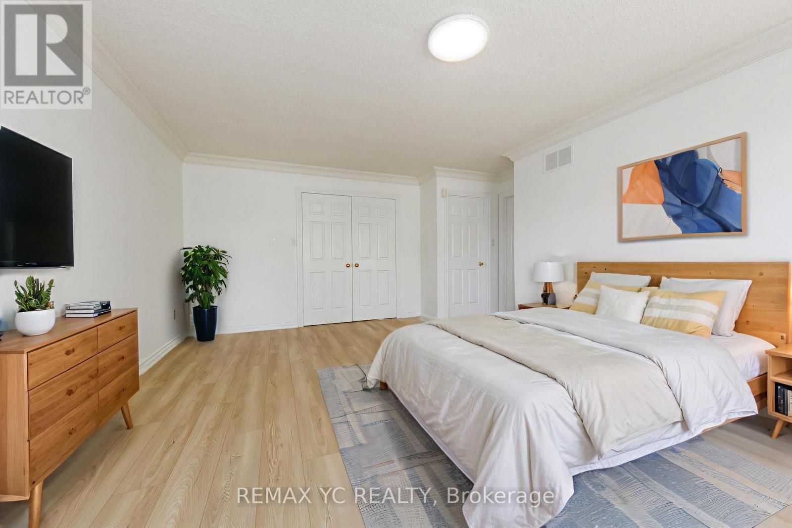896 Darwin Drive, Pickering, ON - Indoor Photo Showing Bedroom
