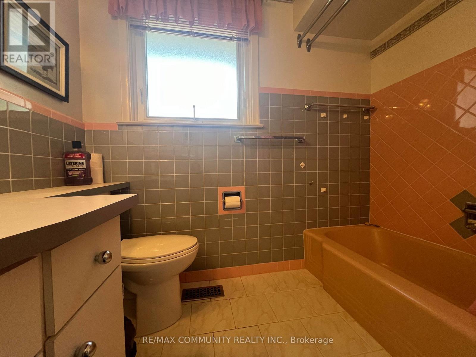 137 Birkdale Road, Toronto, ON - Indoor Photo Showing Bathroom