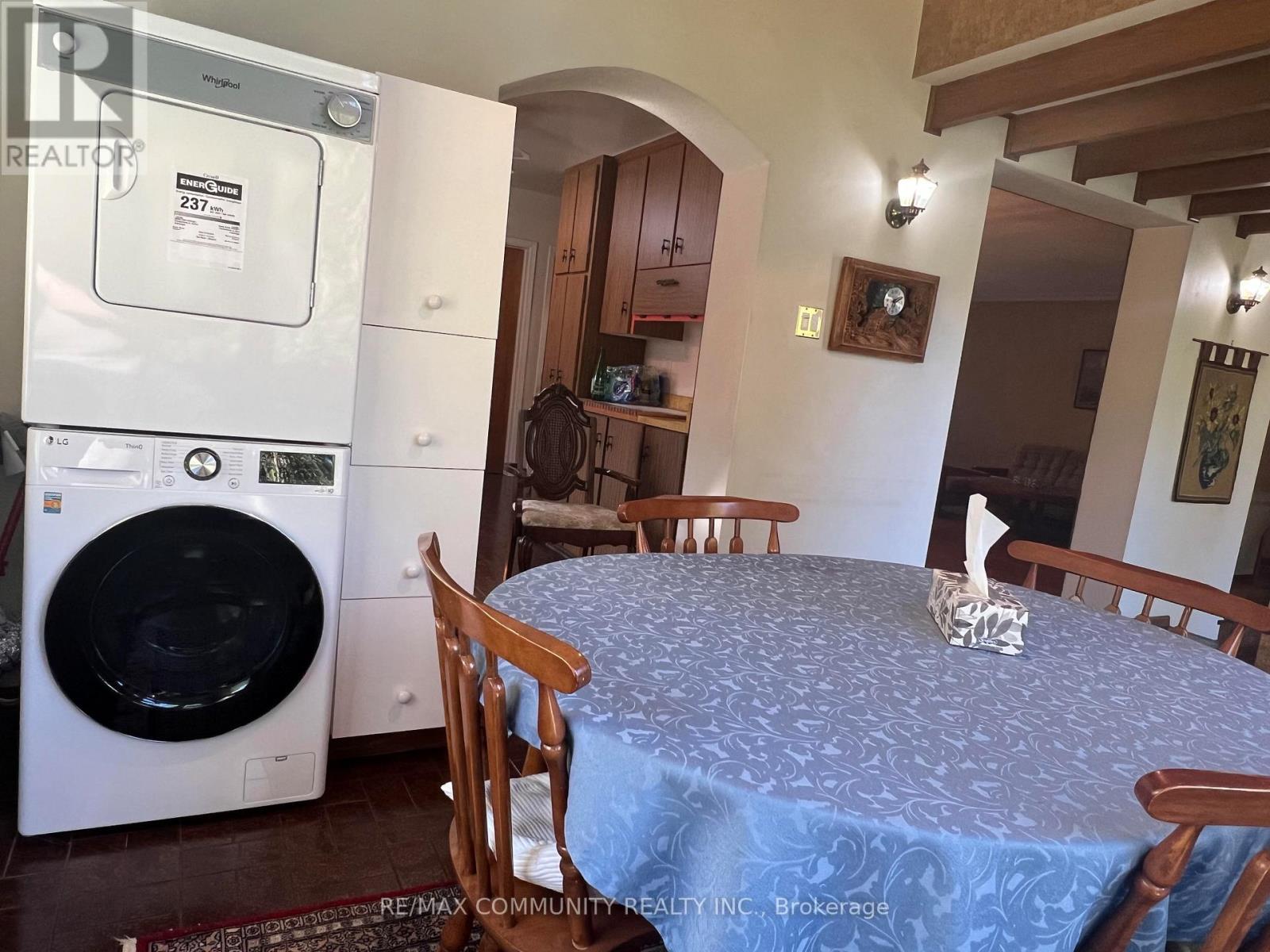 137 Birkdale Road, Toronto, ON - Indoor Photo Showing Laundry Room
