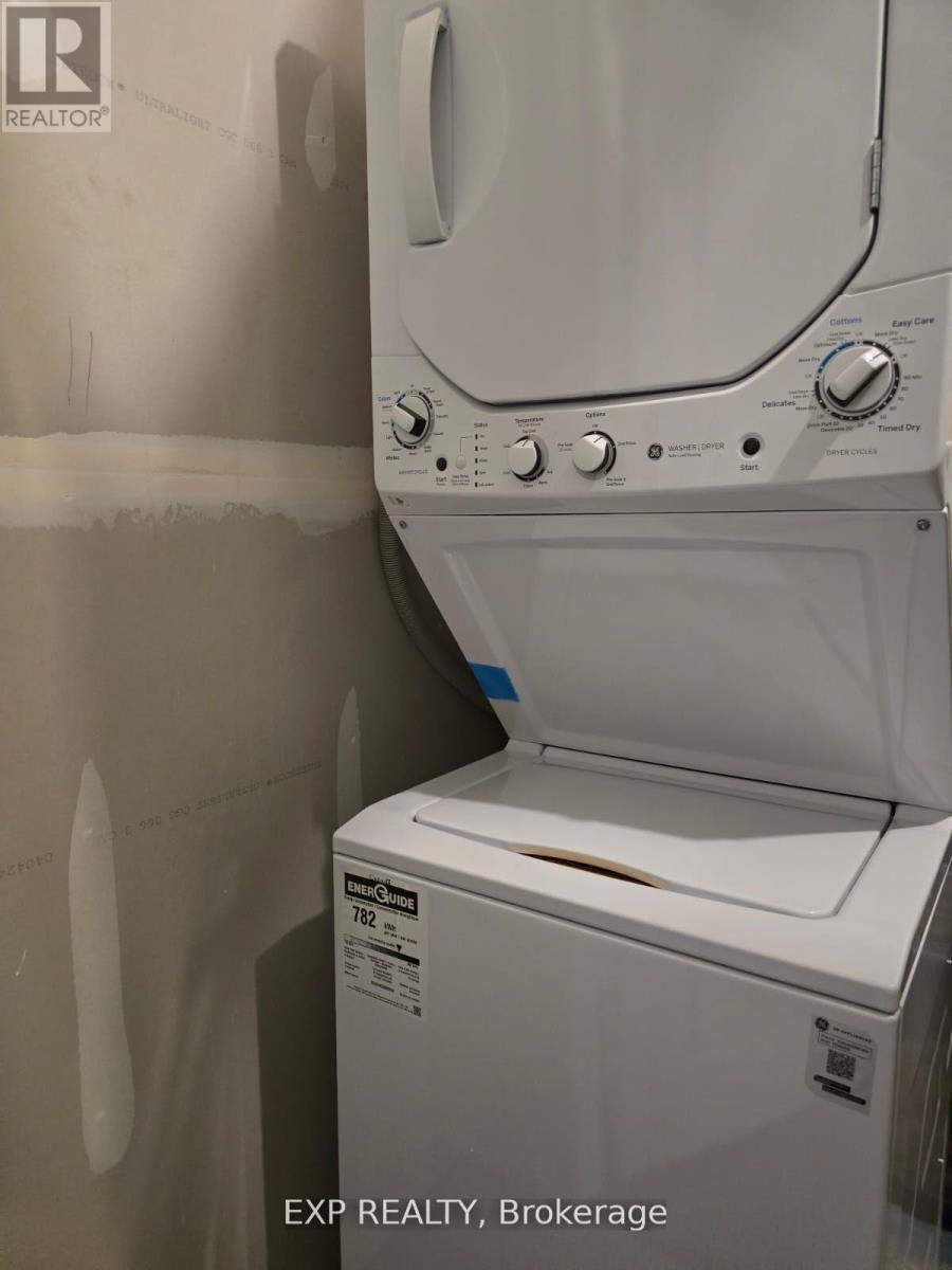 Unit B - 64 Singhampton Road, Vaughan, ON - Indoor Photo Showing Laundry Room