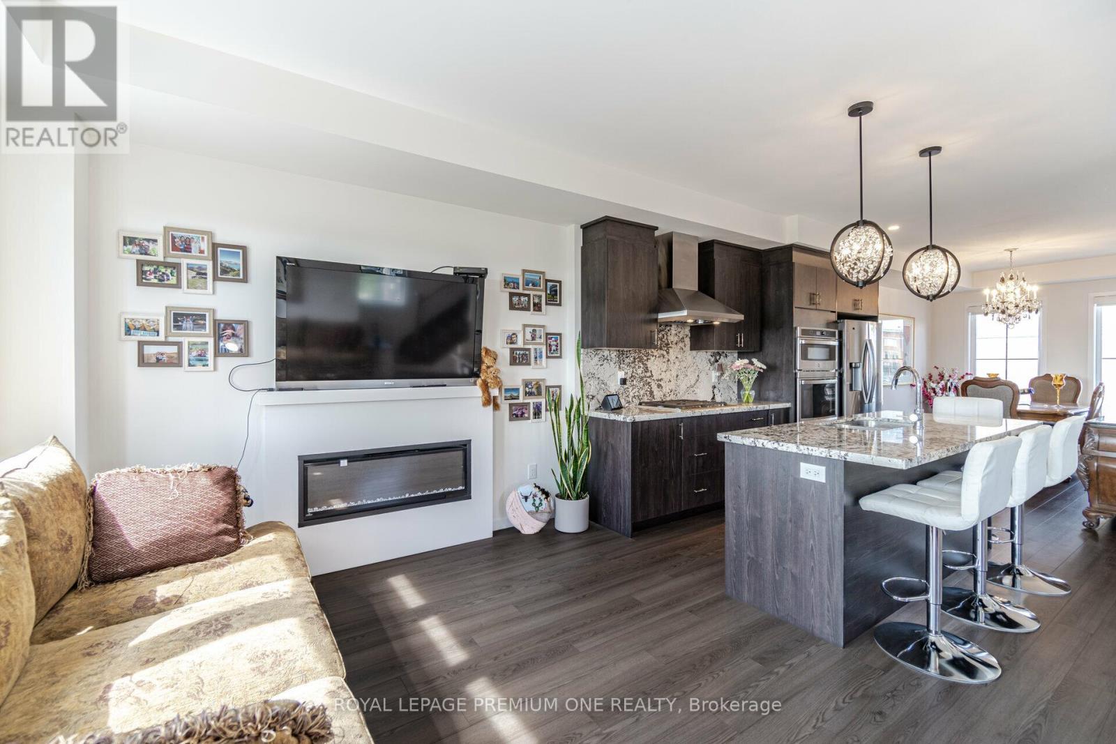 2 Seacoasts Circle, Vaughan, ON - Indoor With Fireplace