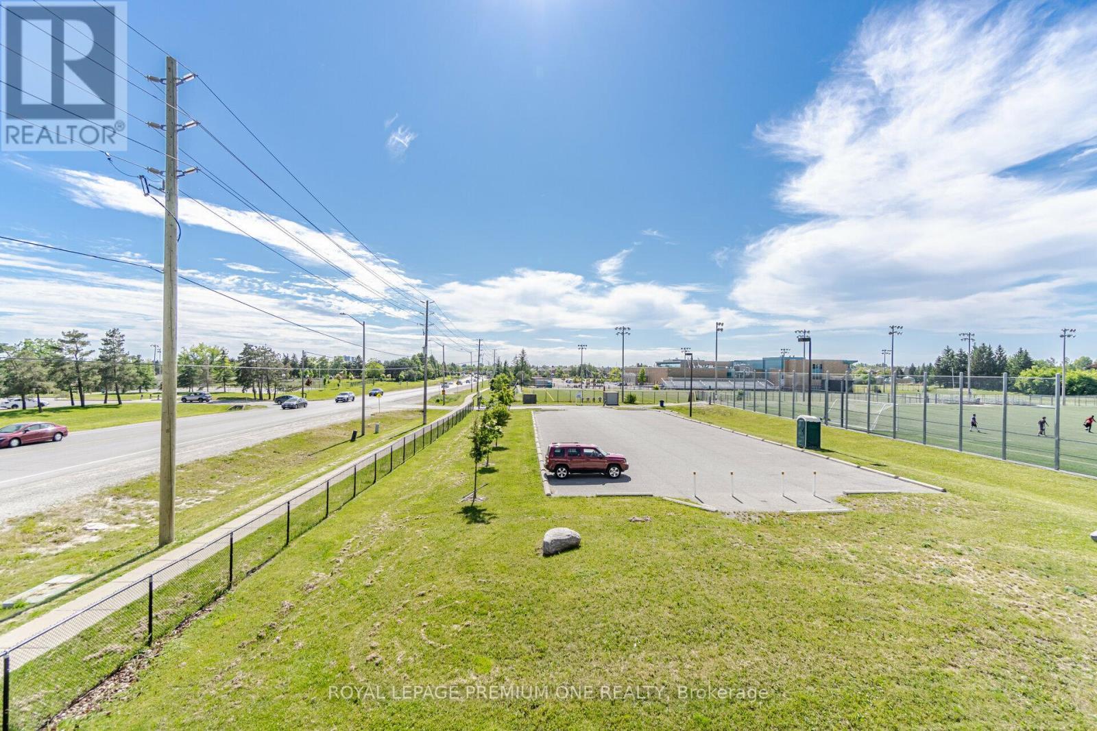 2 Seacoasts Circle, Vaughan, ON - Outdoor With View