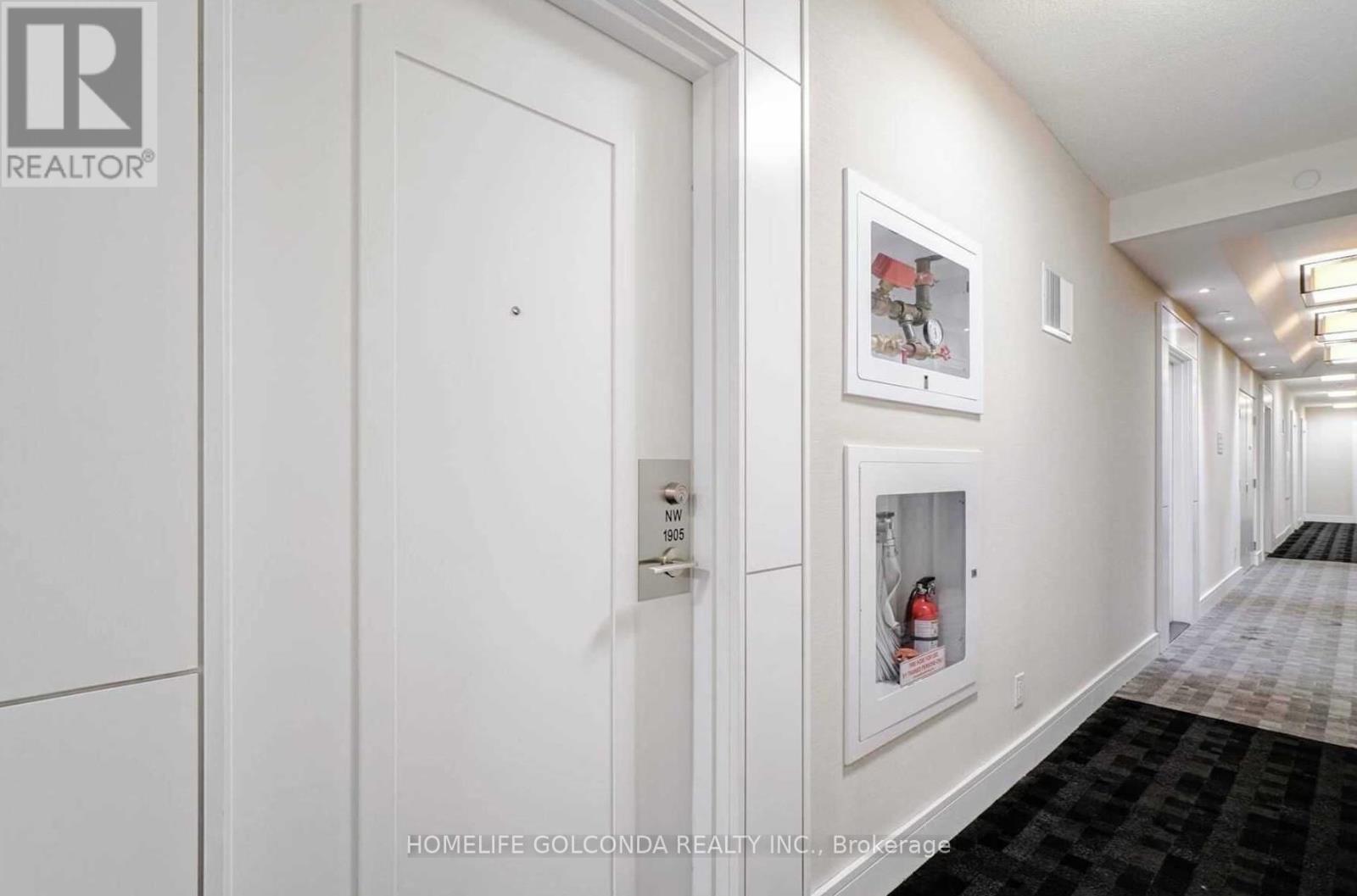 1905 - 9201 Yonge Street, Richmond Hill, ON - Indoor Photo Showing Other Room