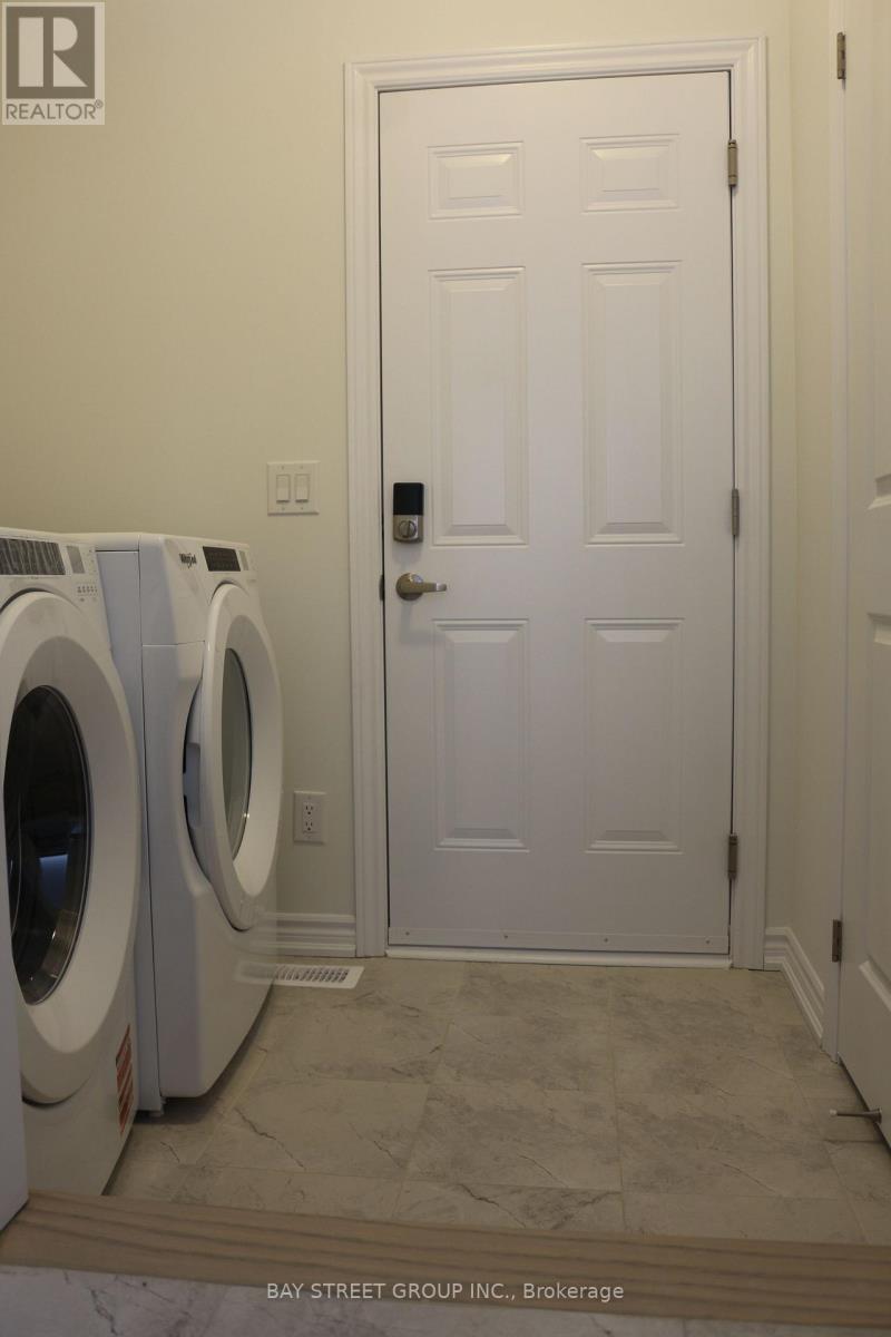 5 Harvey Bunker Crescent, Markham, ON - Indoor Photo Showing Laundry Room