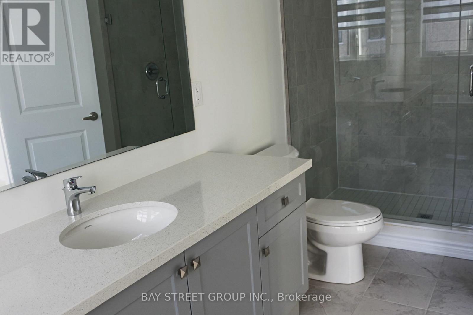 5 Harvey Bunker Crescent, Markham, ON - Indoor Photo Showing Bathroom