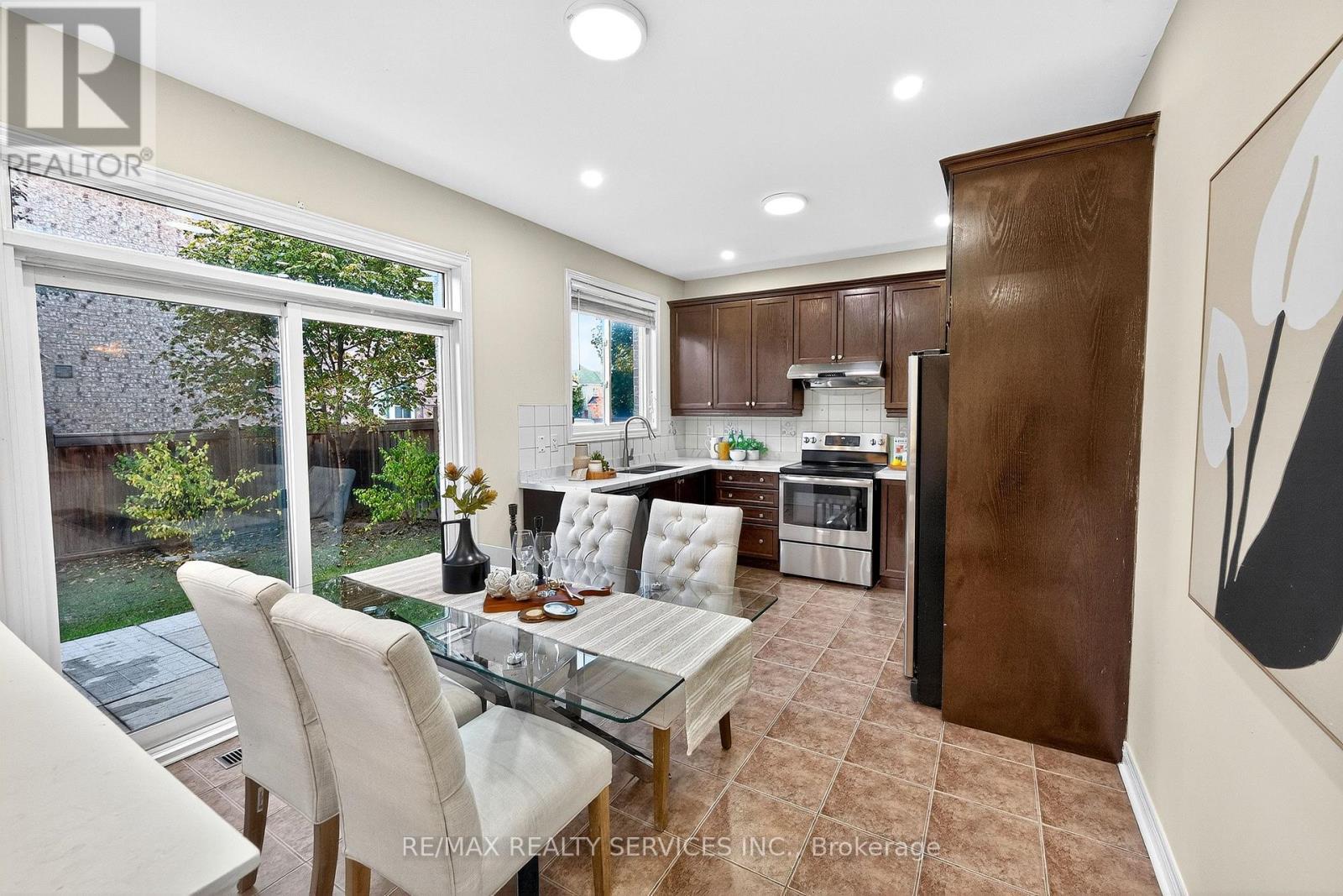 24 Addiscott Street, Brampton, ON - Indoor