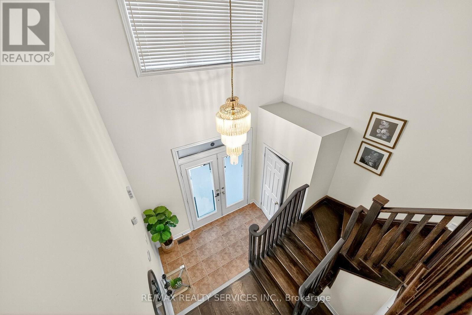 24 Addiscott Street, Brampton, ON - Indoor Photo Showing Other Room