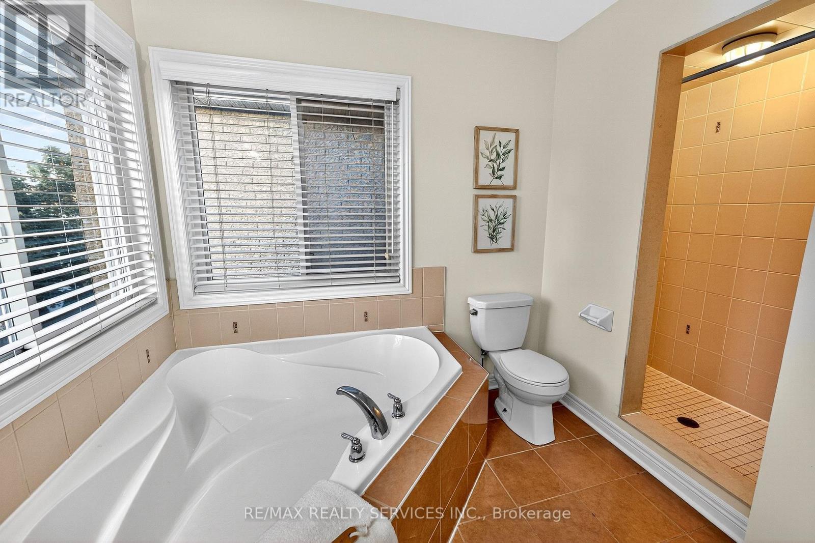 24 Addiscott Street, Brampton, ON - Indoor Photo Showing Bathroom