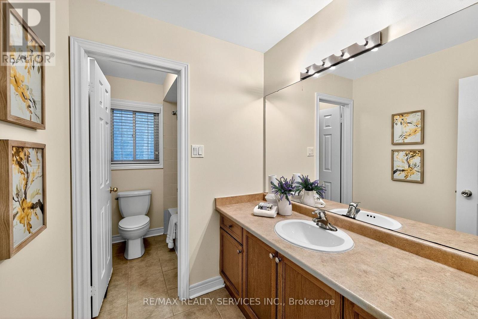 24 Addiscott Street, Brampton, ON - Indoor Photo Showing Bathroom