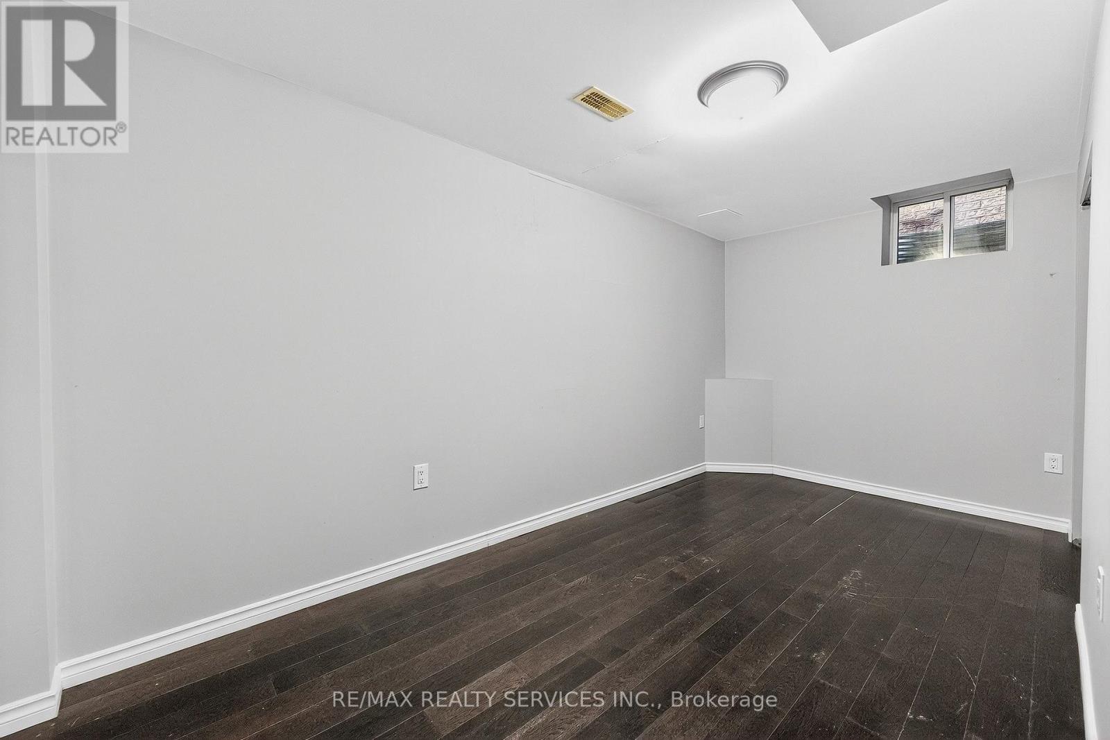 24 Addiscott Street, Brampton, ON - Indoor Photo Showing Other Room