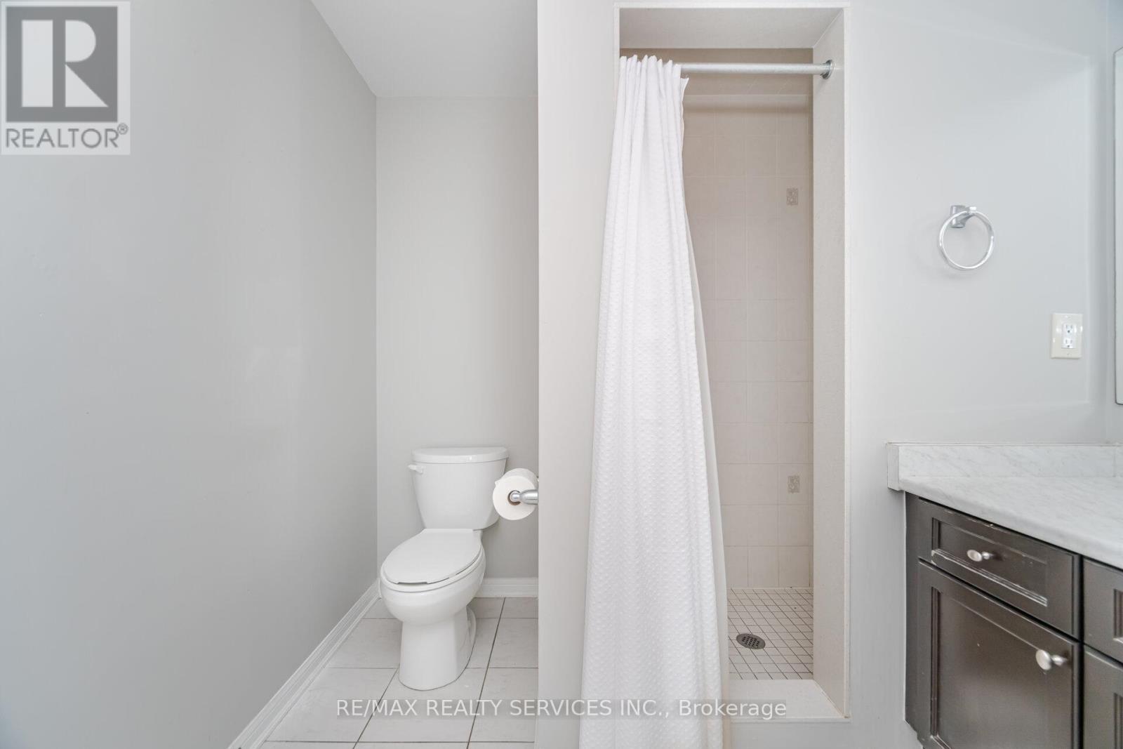 278 Gleave Terrace, Milton, ON - Indoor Photo Showing Bathroom